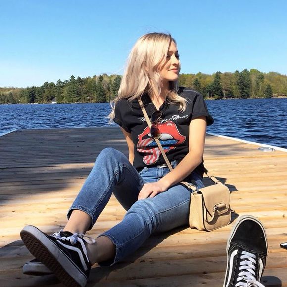 Meet your Posher, Sam - Picture 1 of 1